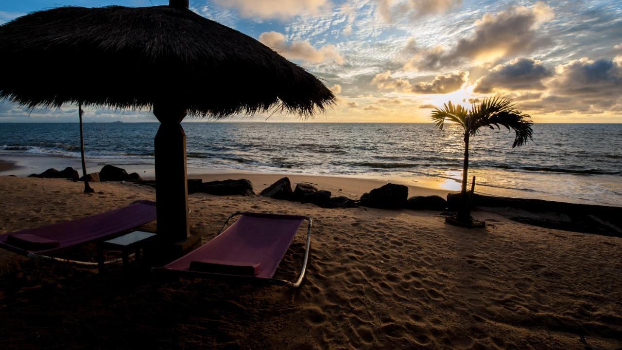 Residence Hoteliere Du Phare Libreville Buitenkant foto