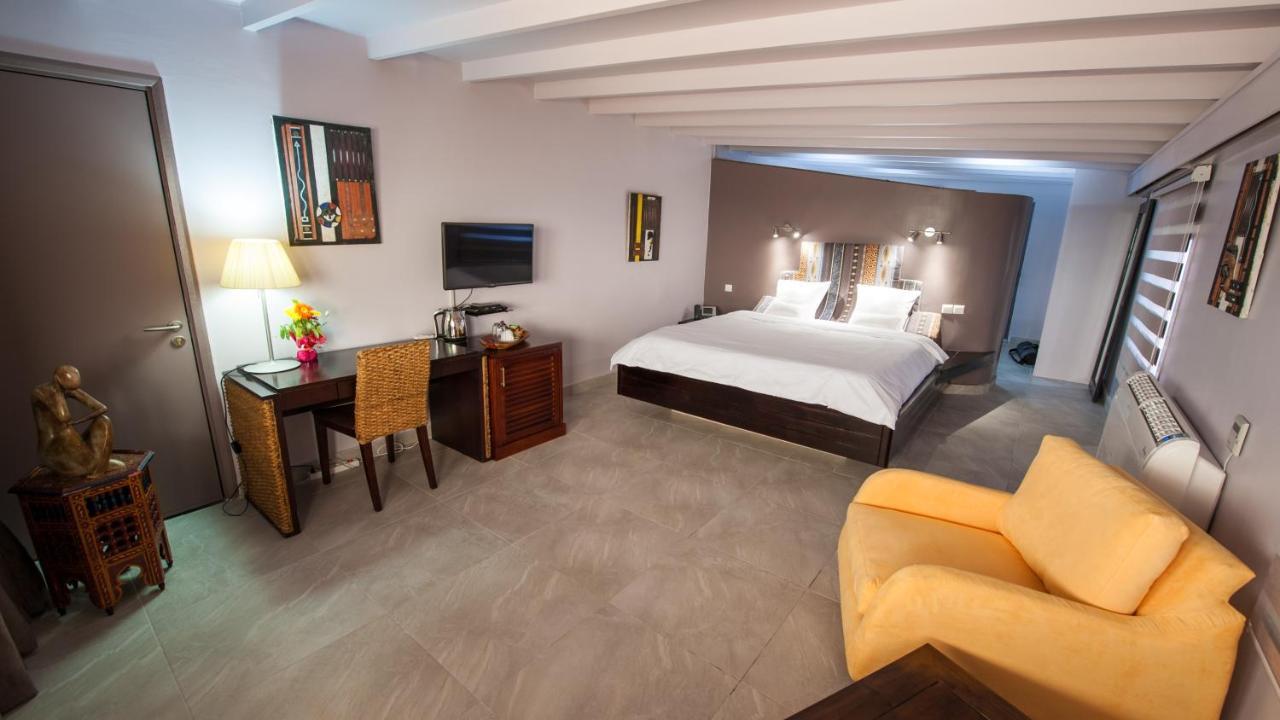 Residence Hoteliere Du Phare Libreville Buitenkant foto