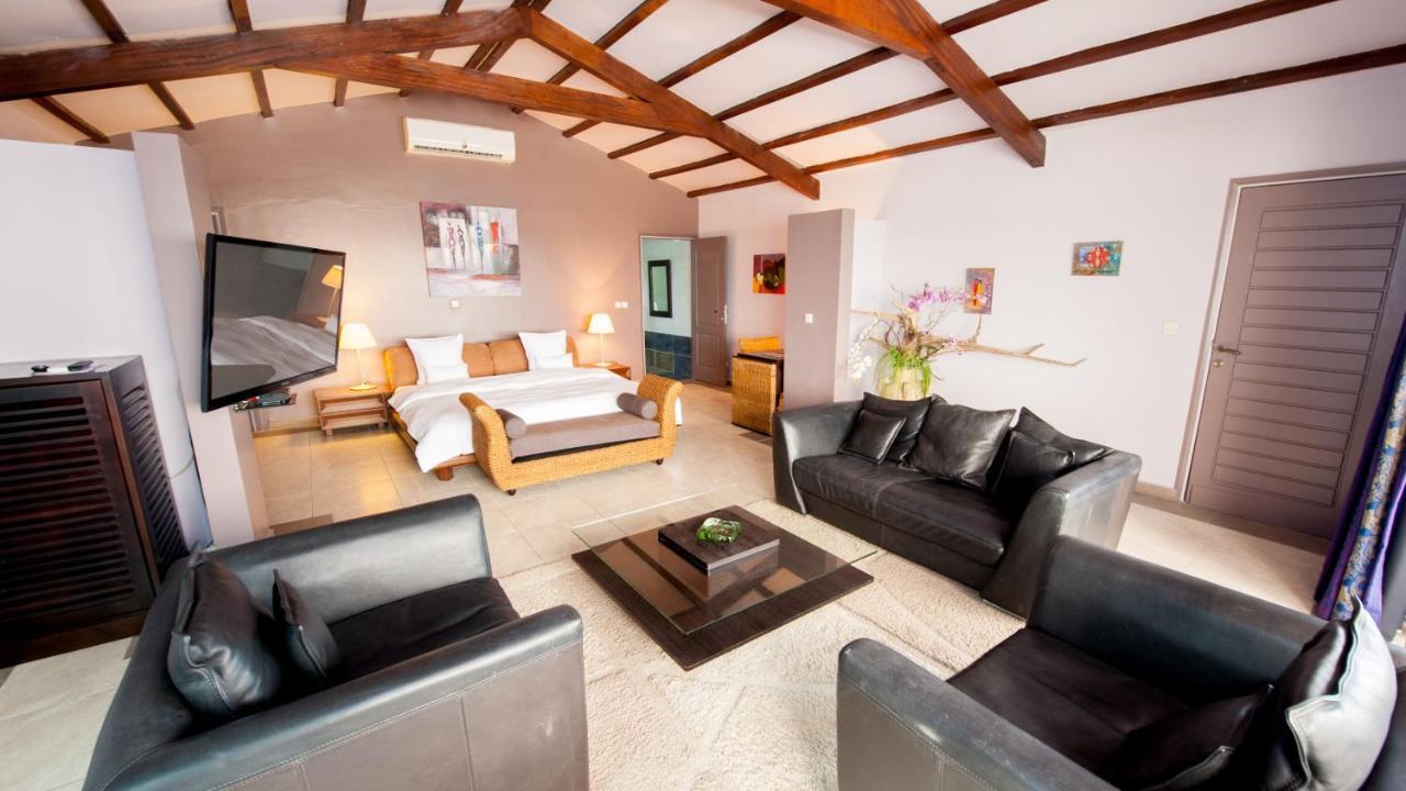 Residence Hoteliere Du Phare Libreville Buitenkant foto