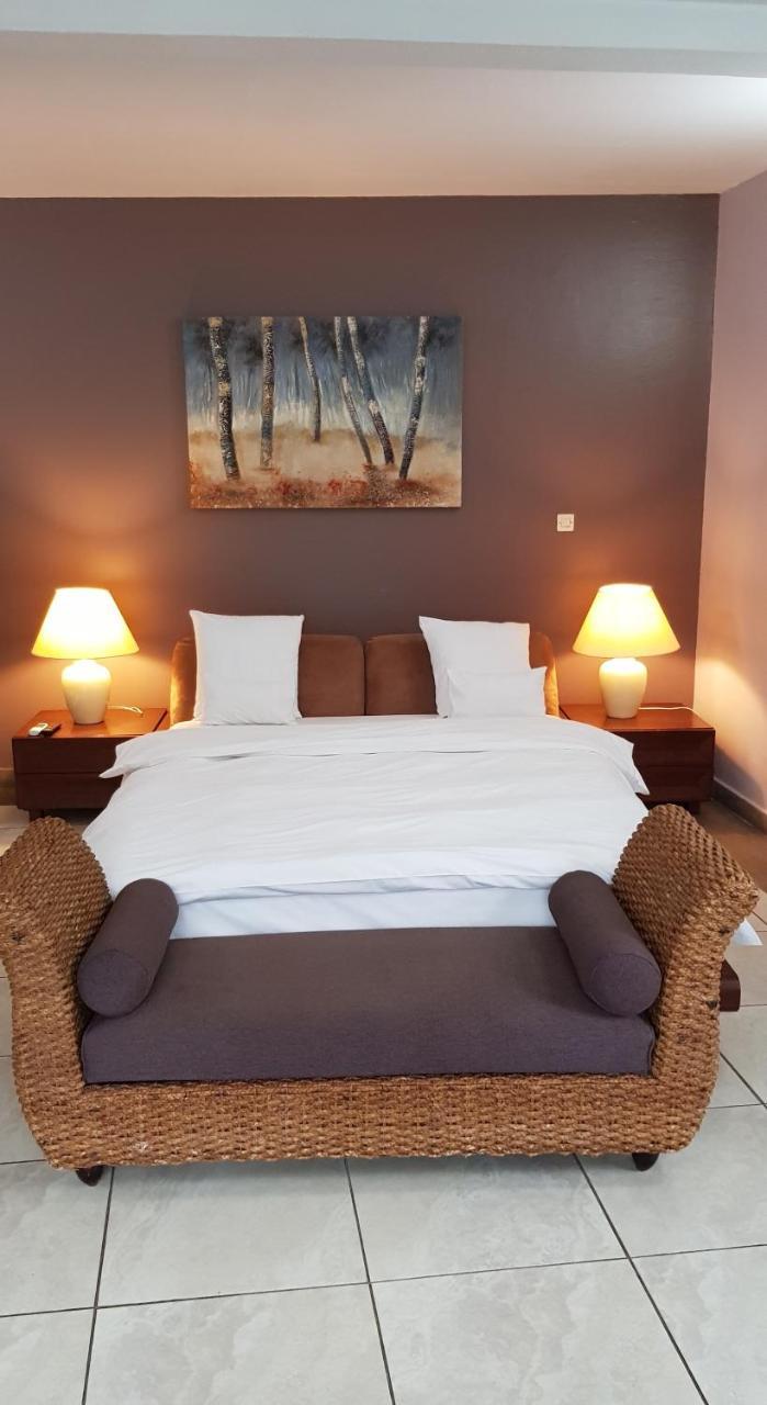 Residence Hoteliere Du Phare Libreville Buitenkant foto