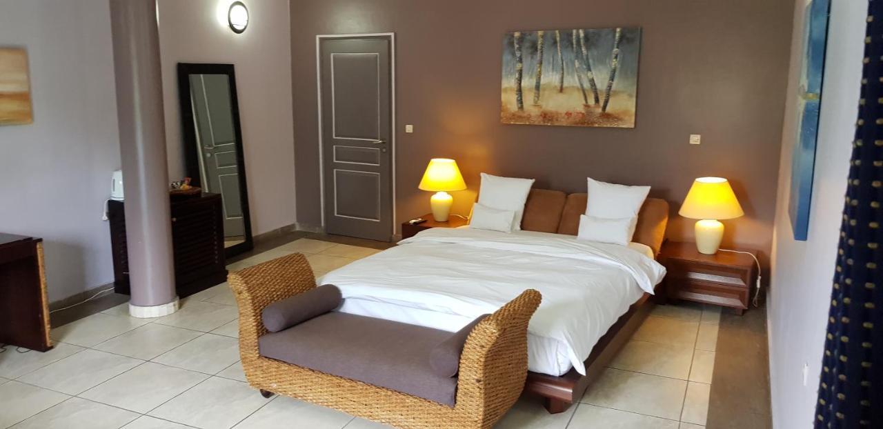 Residence Hoteliere Du Phare Libreville Buitenkant foto
