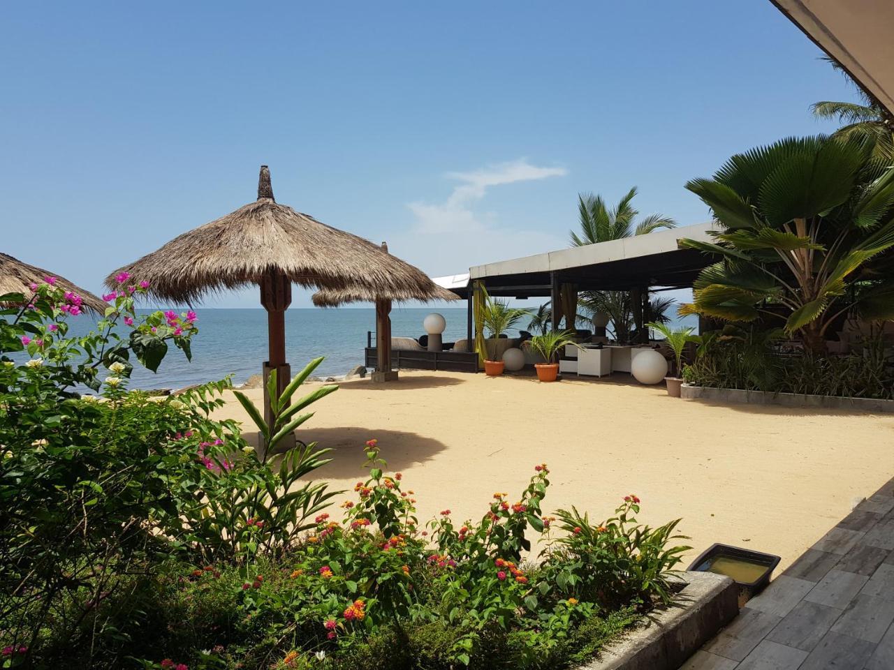 Residence Hoteliere Du Phare Libreville Buitenkant foto