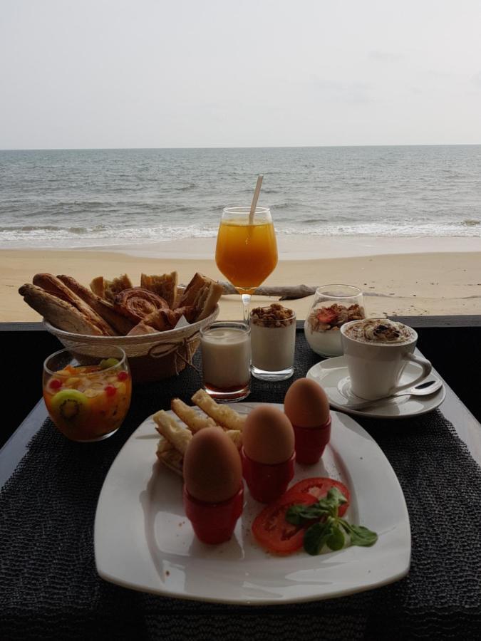 Residence Hoteliere Du Phare Libreville Buitenkant foto