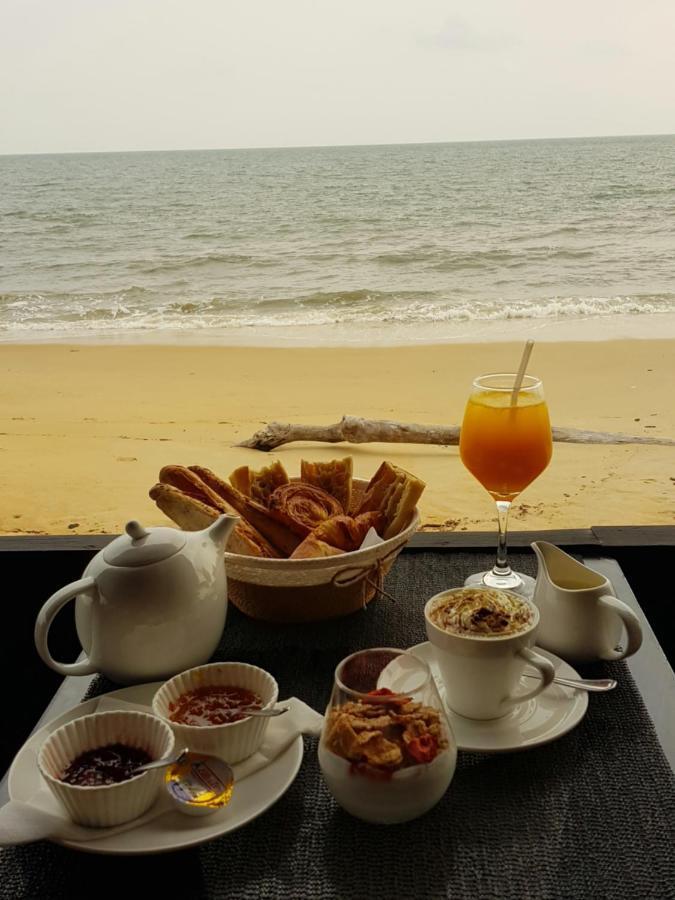 Residence Hoteliere Du Phare Libreville Buitenkant foto